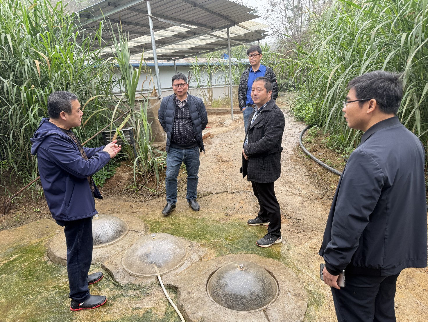 金陵農(nóng)牧集團前來調(diào)研7.jpg 金陵農(nóng)牧集團前來調(diào)研7.jpg