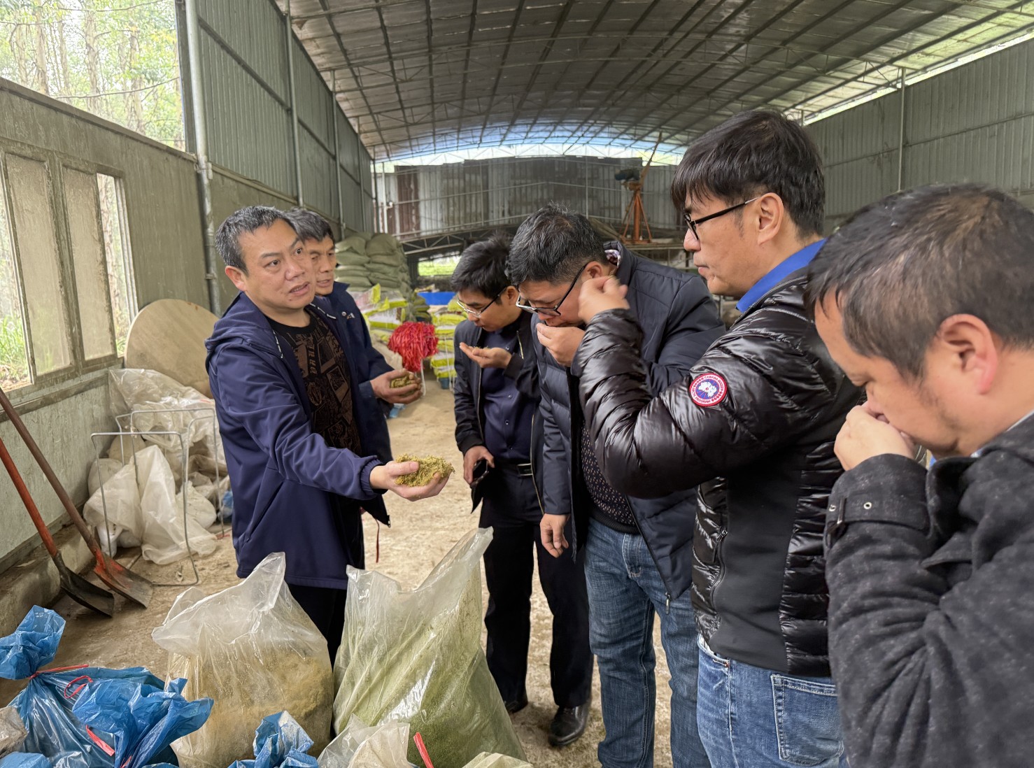 金陵農(nóng)牧集團前來調(diào)研14.jpg 金陵農(nóng)牧集團前來調(diào)研14.jpg